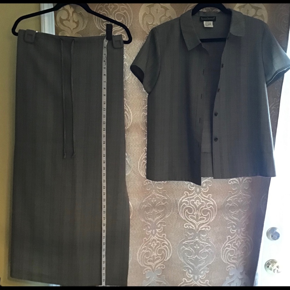 Harve Benard Black and white skirt set size 12
